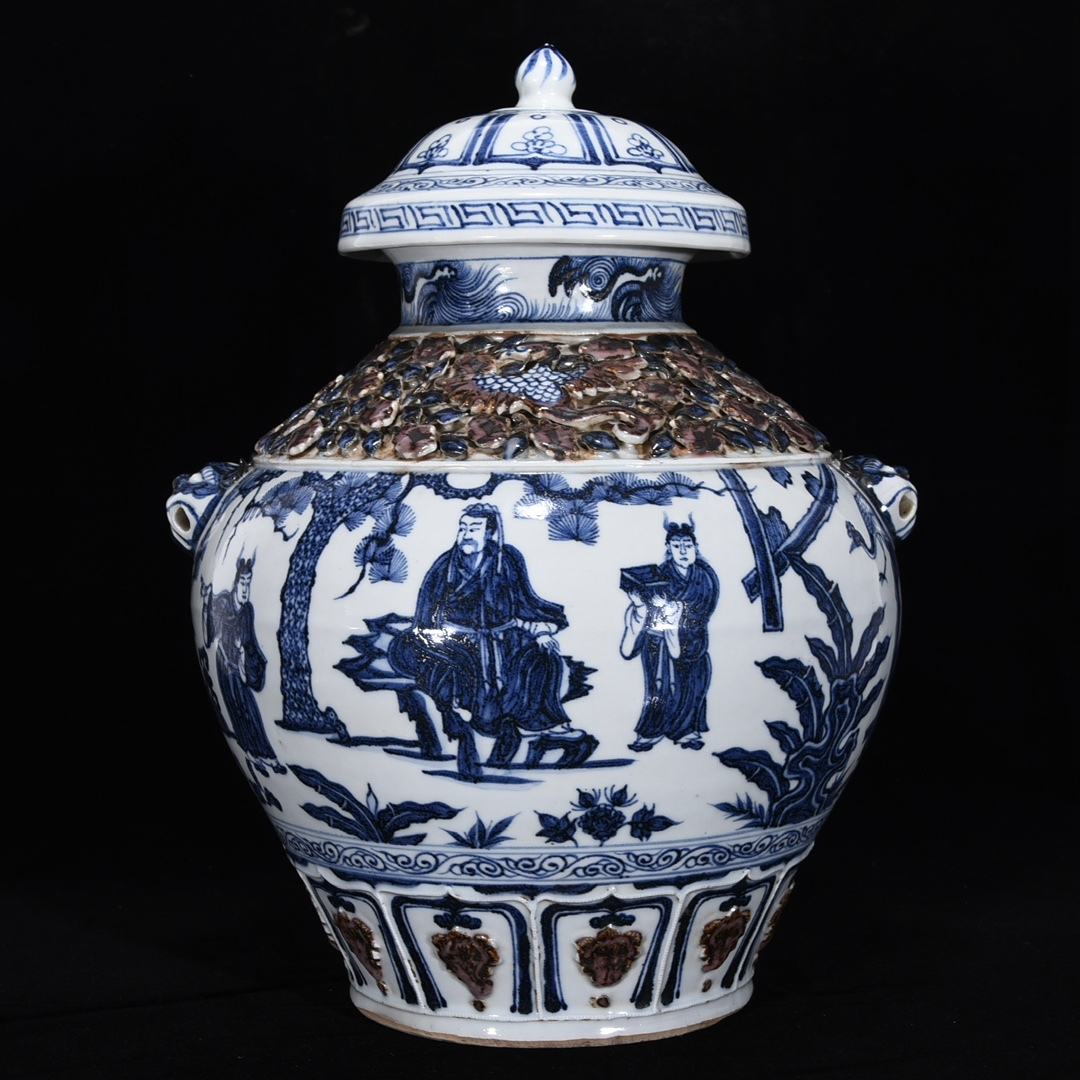 A_YF0454【惠】人間国宝 中国骨董 陶芸 磁器【元青花釉里紅獣頭三顧の礼人物蓋缶】工芸品 施釉陶 青花磁 陶芸 置物 收藏品拍卖