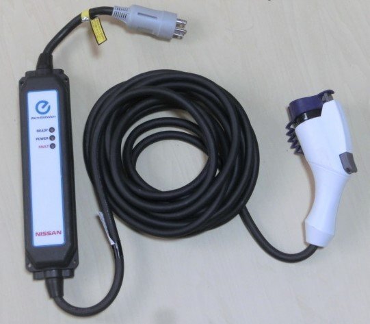 即決 日産純正 リーフ LEAF 充電ケーブル 29690 3NK5E 約(7.5m)拍卖