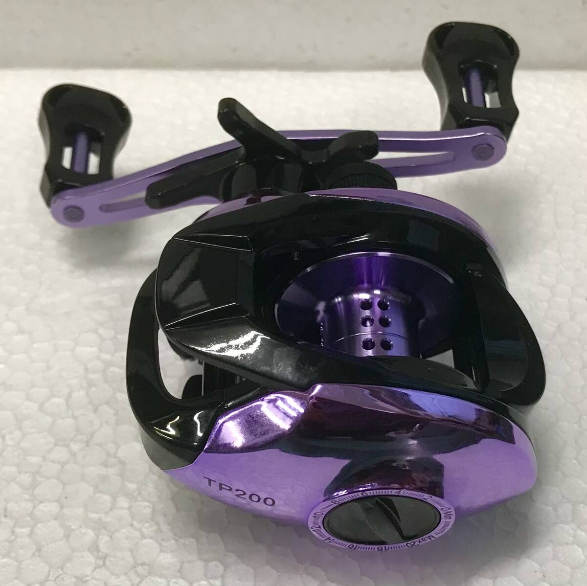 HAUT TONベイトリールTITANIUM PLATING200右☆送料無料☆新品未使用☆SPクロームパープルメタリック☆197グラム☆マグネティックブレーキ☆拍卖
