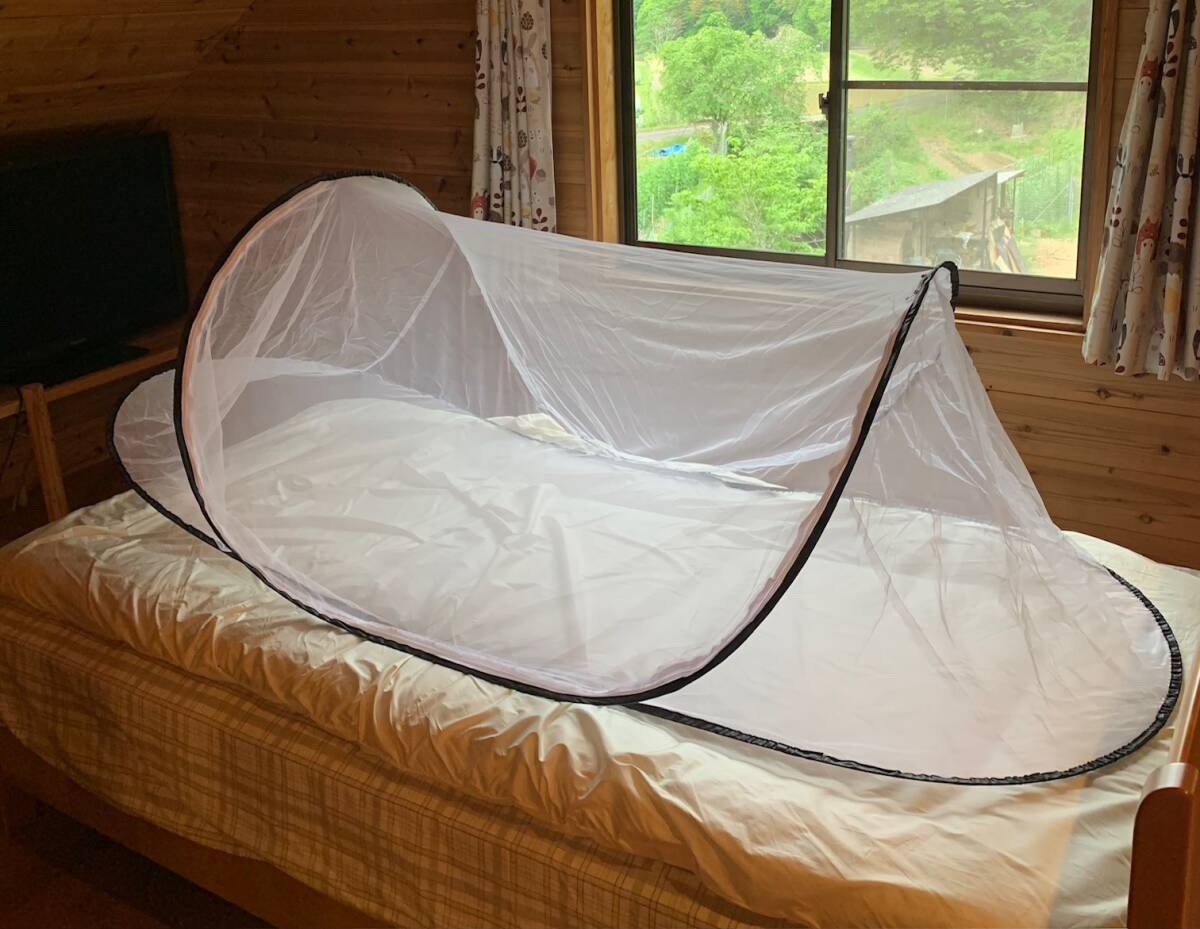 蚊帳 ワンタッチ 蚊帳テント メッシュテント 虫除け 防虫 ムカデ 蚊除け 底ネット アウトドア コンパクト収納 ベット 寝床拍卖