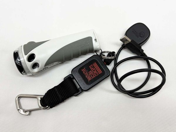 ★点灯確認済み GO BE 500SPOT 水中ライト リトラクター付き 充電器 セット まとめ LIGHT MOTION ダイビング 10GB19A拍卖