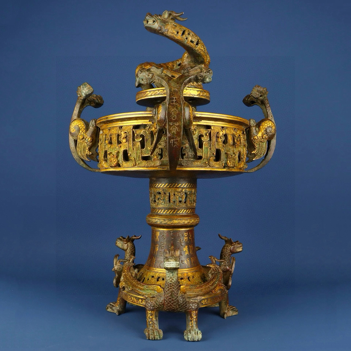 ▽鴻▽館蔵珍品 漢朝時代 青銅器 鍍金 盤龍薫炉 時代物 中国古美術 骨董品拍卖