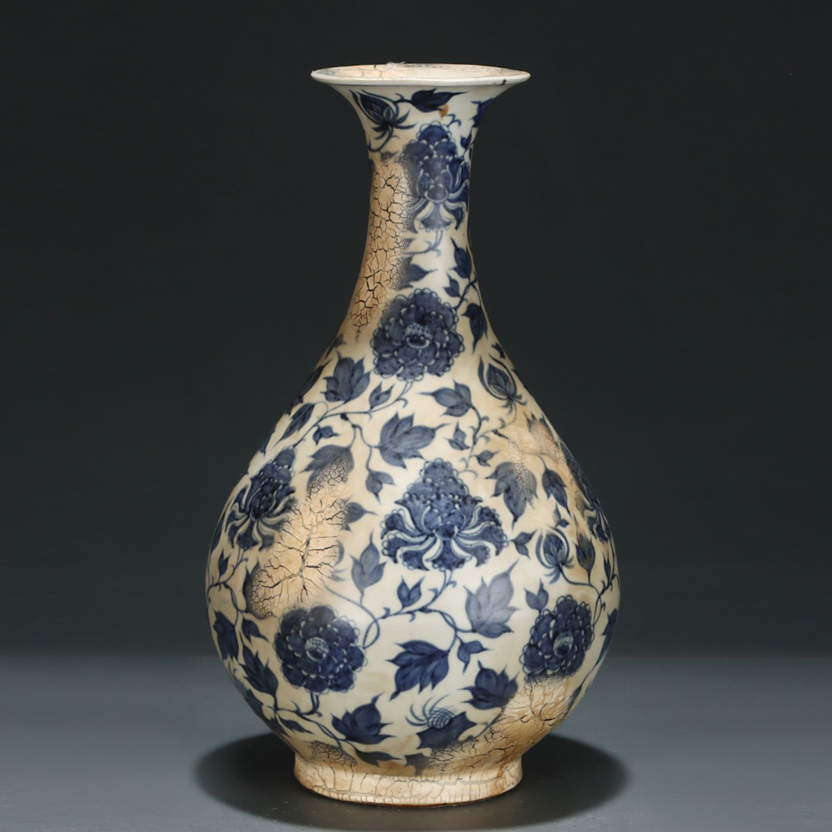 ▽鴻▽明朝時代 陶磁器 青花纏枝牡丹紋玉壺春瓶 箱付き 染付 時代物 中国古美術 骨董品拍卖