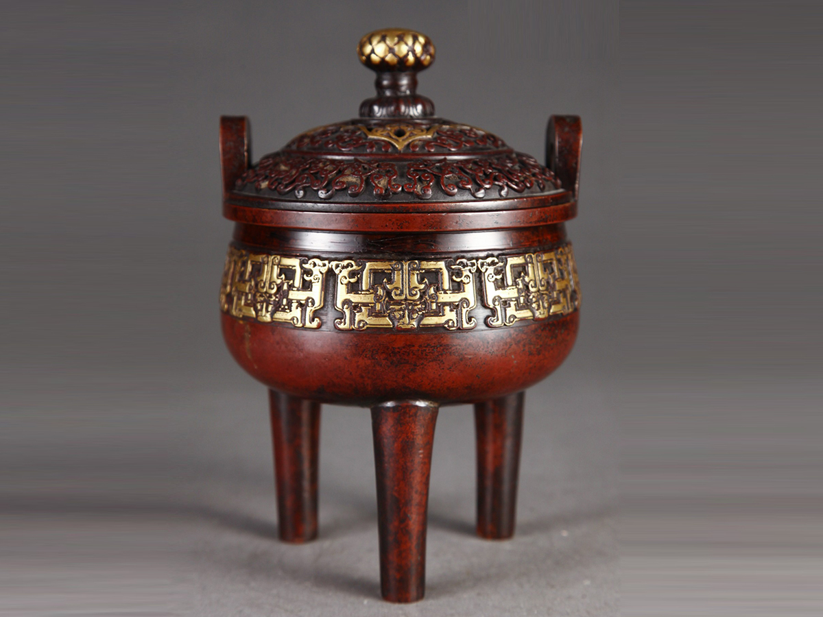 ▽鴻▽明朝時代 古銅流金彫 龍紋鼎式薫炉 宣徳年製 時代物 中国古美術 骨董品拍卖