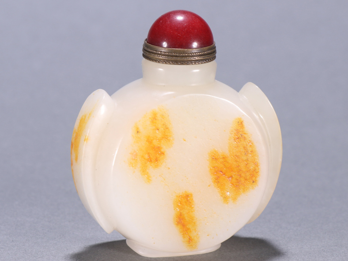 ▽鴻▽ 清朝時代 和田玉彫 鼻煙壺 時代物 中国古美術 骨董品拍卖