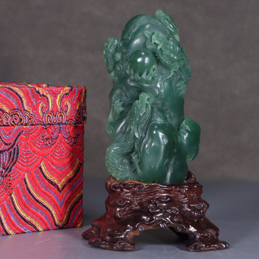 ▽鴻▽清時代 雅安緑石彫 五龍戯珠置物 台座付き 共箱 時代物 中国古美術 骨董品拍卖