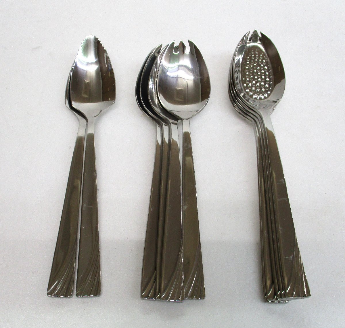 スプーン 3種 11本 いちご用5本 グレープフルーツ用2本 先割れ給食用4本 18-8ステンレススチール 幅2.8x長さ13.8cm 中古美品 101833 ☆拍卖