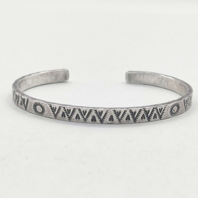 PAUL SMITH COLLECTION 平打ち バングル シルバー ポールスミスコレクション 5-1012G 100378拍卖