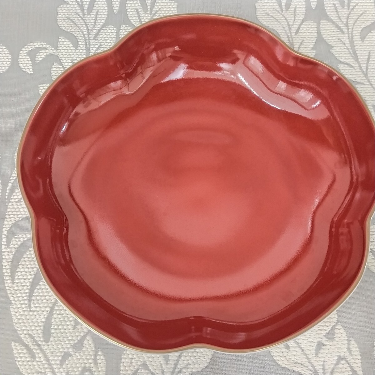 未使用長期保管品  深川製磁  梅型大鉢   金彩に朱色  おめでたい逸品   拍卖