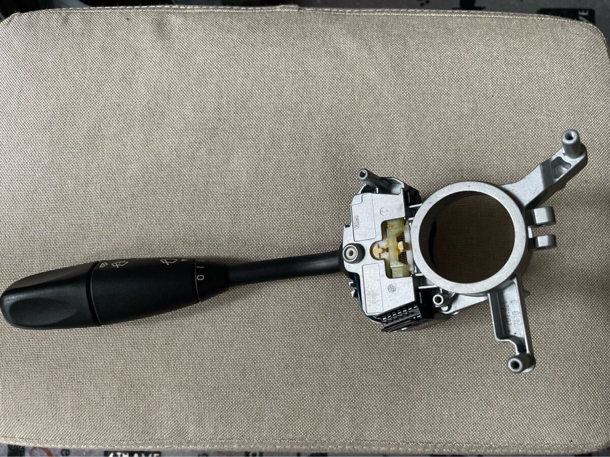 メルセデスベンツ コンビネーションスイッチ A203 545 0110拍卖