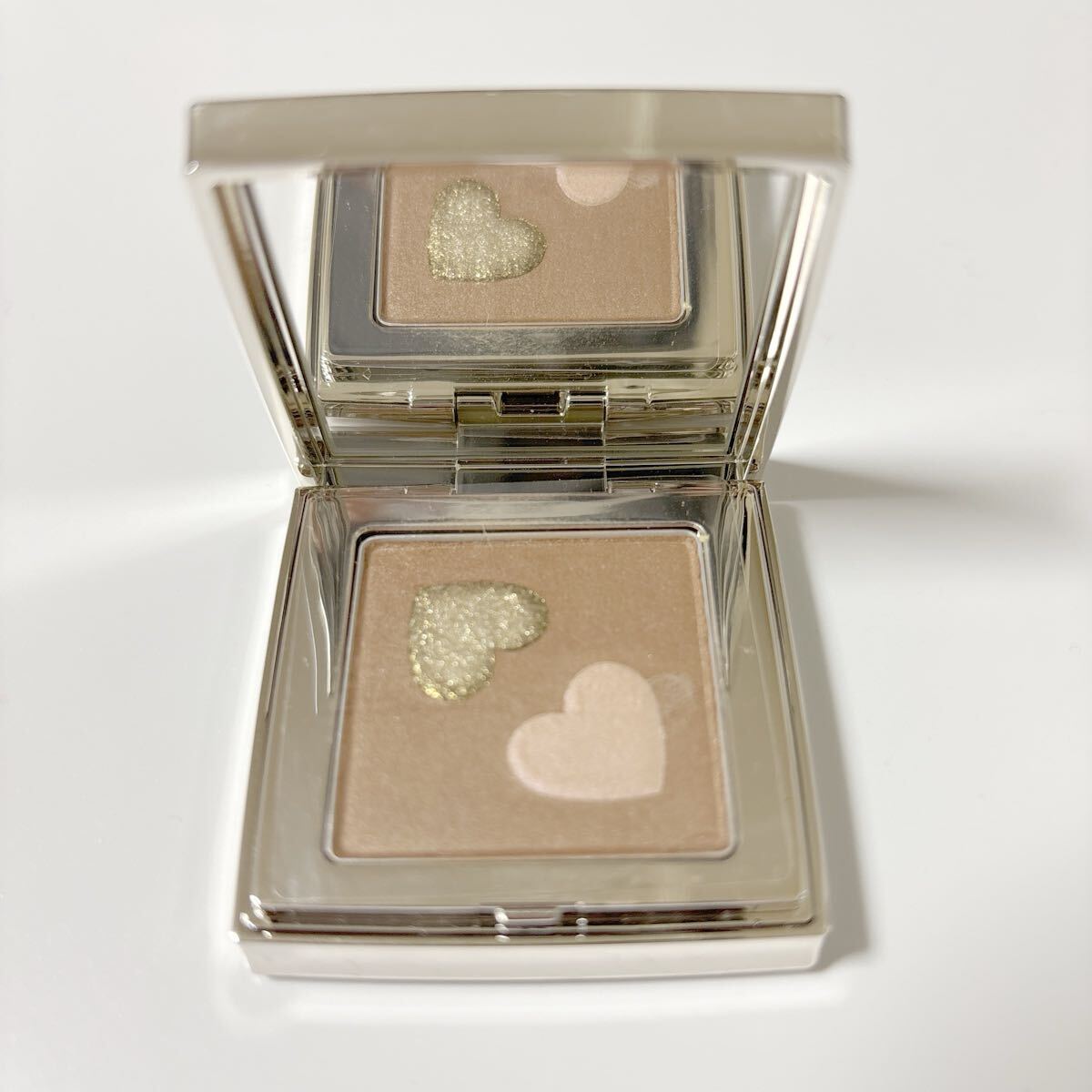 RMK / ベージィ ミックスアイズ 03:ペールベージュ 限定発売品 秋冬らしいカラー 定価3300円拍卖