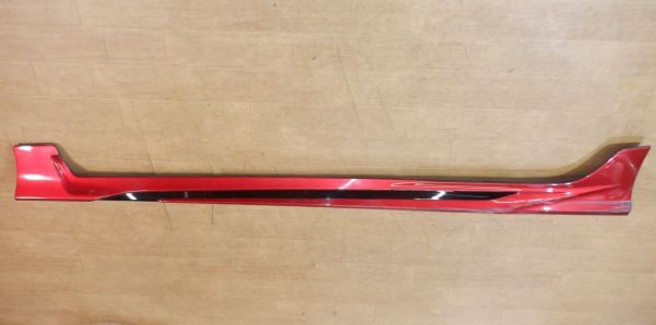 MLF5Xc04★ZVW50 ZVW51 ZVW52 ZVW55★50系★プリウス プリウスPHV★モデリスタ サイドスカート★左★D2611-50110-C0★赤★要補修★個人宅OK拍卖