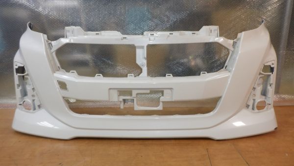 ATM5Xc05★M900A★M910A★M900S★M910S★ルーミーカスタム★トールカスタム★後期★純正フロントバンパー★52119-B1450★パール★要補修★拍卖