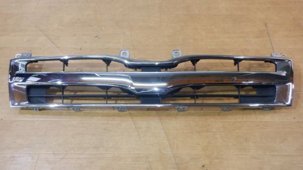 ATM5Xc01★200系★ハイエース★中期★3型★標準幅★★純正フロントグリル★★メッキ★53100-26270★53100-26280★53111-26390★53111-26400拍卖