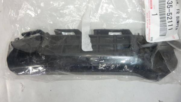 MLF5Xc21★KSP130★NSP130★NSP135★NCP131★ヴィッツ★★フロントバンパーサポート★★右★52535-52111★未使用★リテーナー★ブラケット拍卖