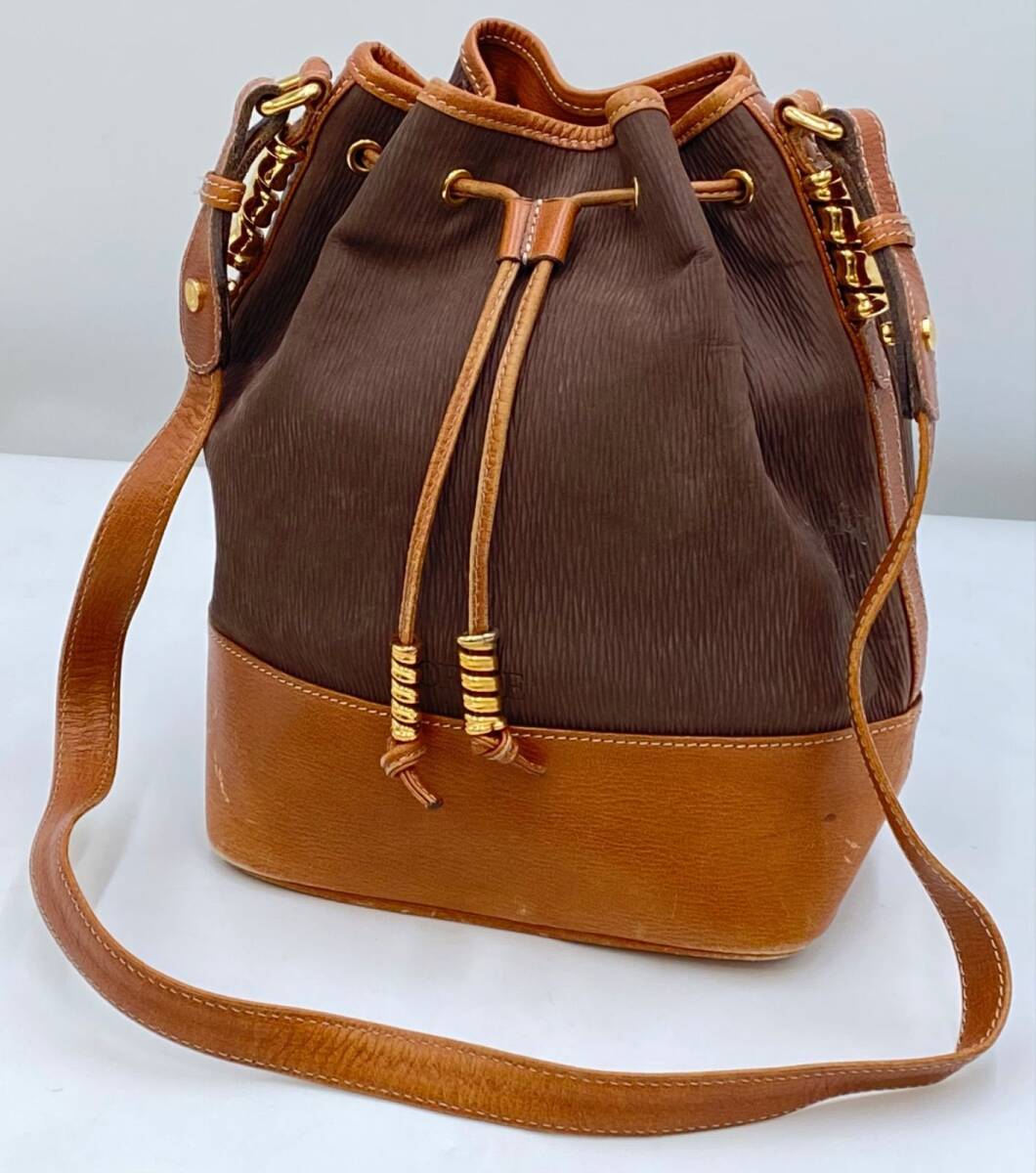 LOEWE ロエベ ベラスケス ショルダーバッグ 巾着 ドローストリング ブラウン拍卖