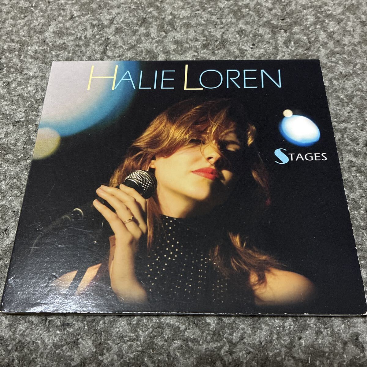 Halie Loren 「Stages」 ヘイリーロレン拍卖
