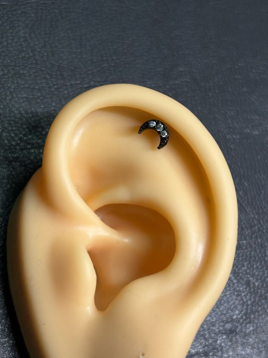 16G ブラック 月 ムーン 軟骨 ボディピアス cz ストレートバーベル拍卖