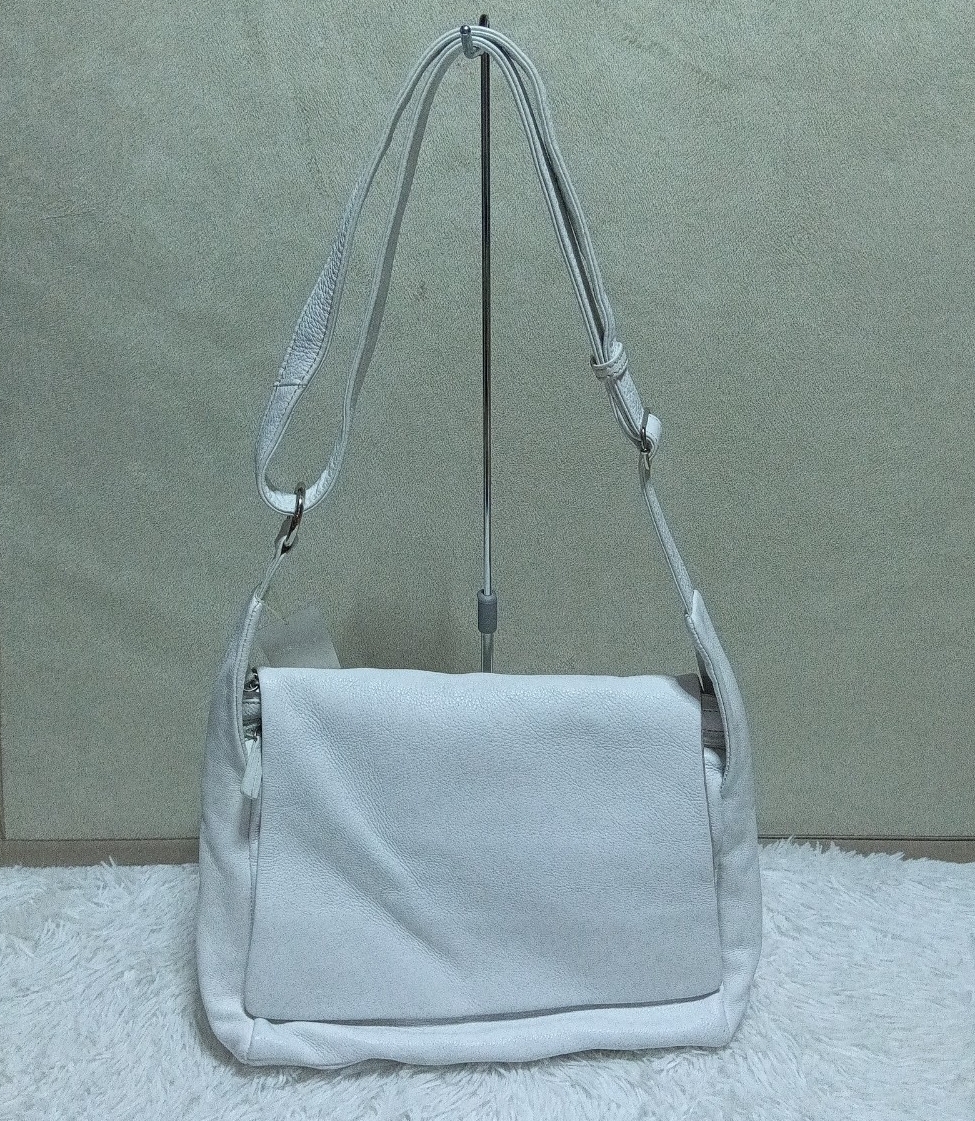 タグ付き レザー 本革 牛革 ホワイト 斜め掛け ワンショルダー バッグ ソフト しなやか 大容量 (志)拍卖