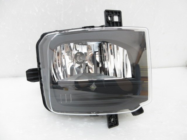 【即決有】 未使用品 VW フォルクスワーゲン T-クロス C1DKR 純正 右 フォグ ライト 2GM.941.662B (B046507)拍卖
