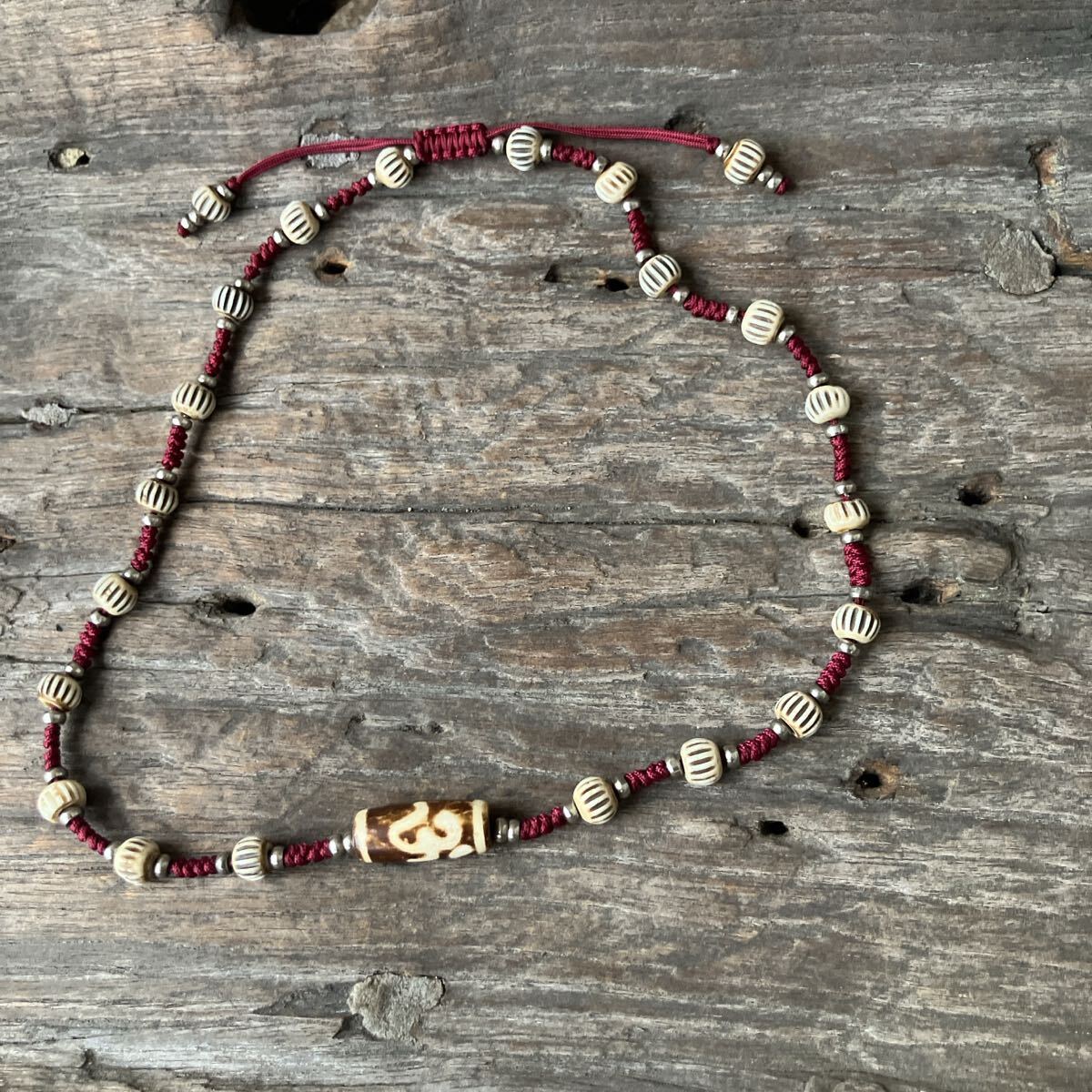 水牛ボーンビーズ+カレンシルバービーズネックレス。拍卖