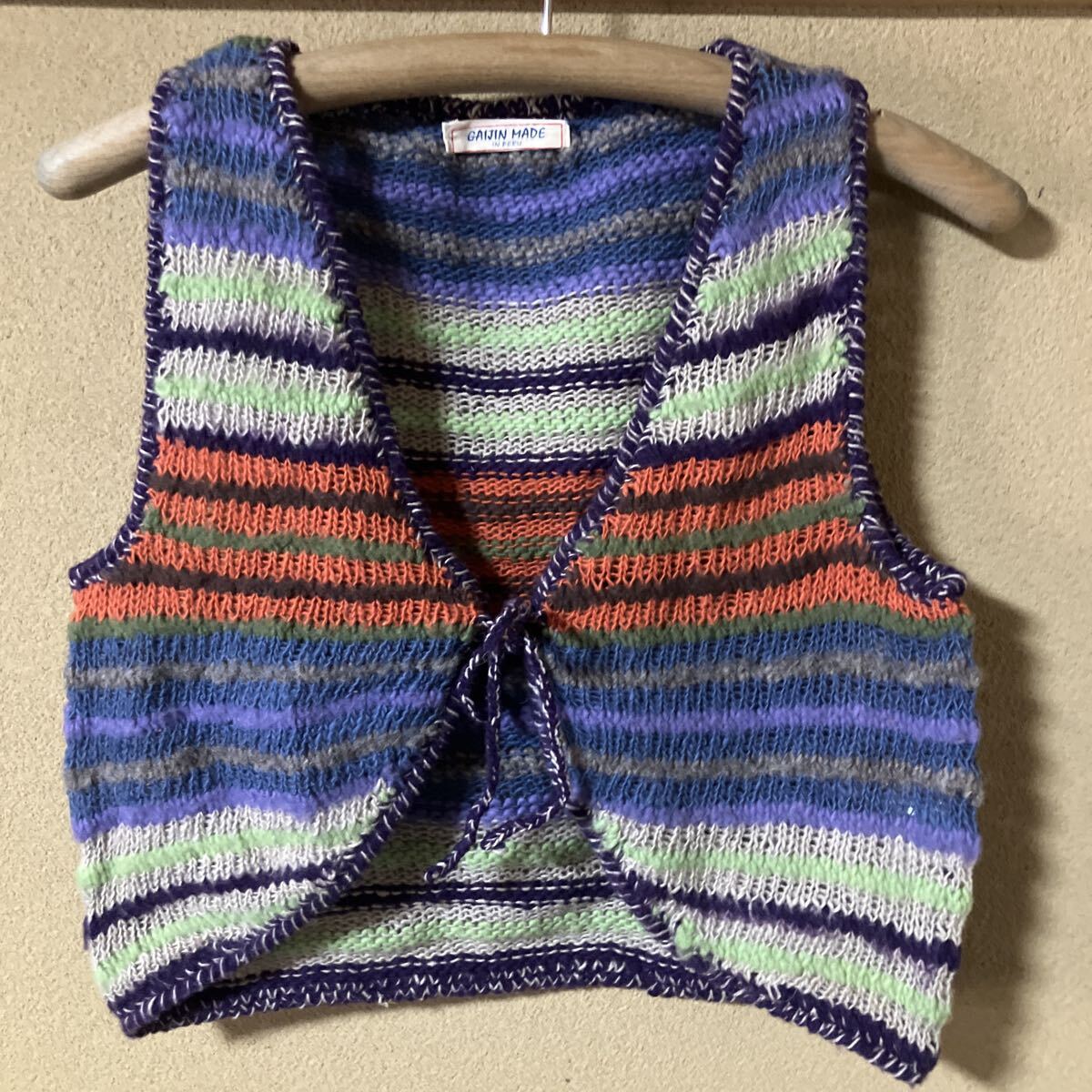 ガイジンメイド、手編みウールカラフルボーダーミニボレロ タイプ-c拍卖