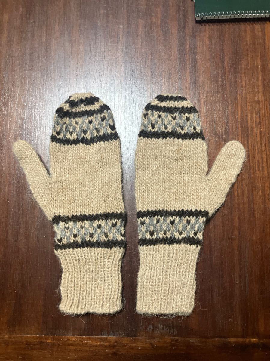 ガイジンメイド、手編みオーガニックアルパカミトングローブ ベージュ/フリーサイズ拍卖