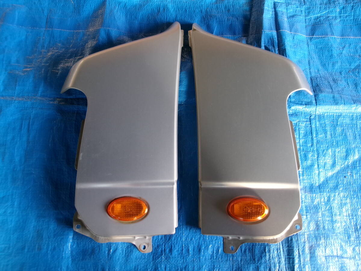 サンバー トラック フロントフェンダー 左右セット シルバー 210 TT1/2 TV1/2 TW1/2拍卖