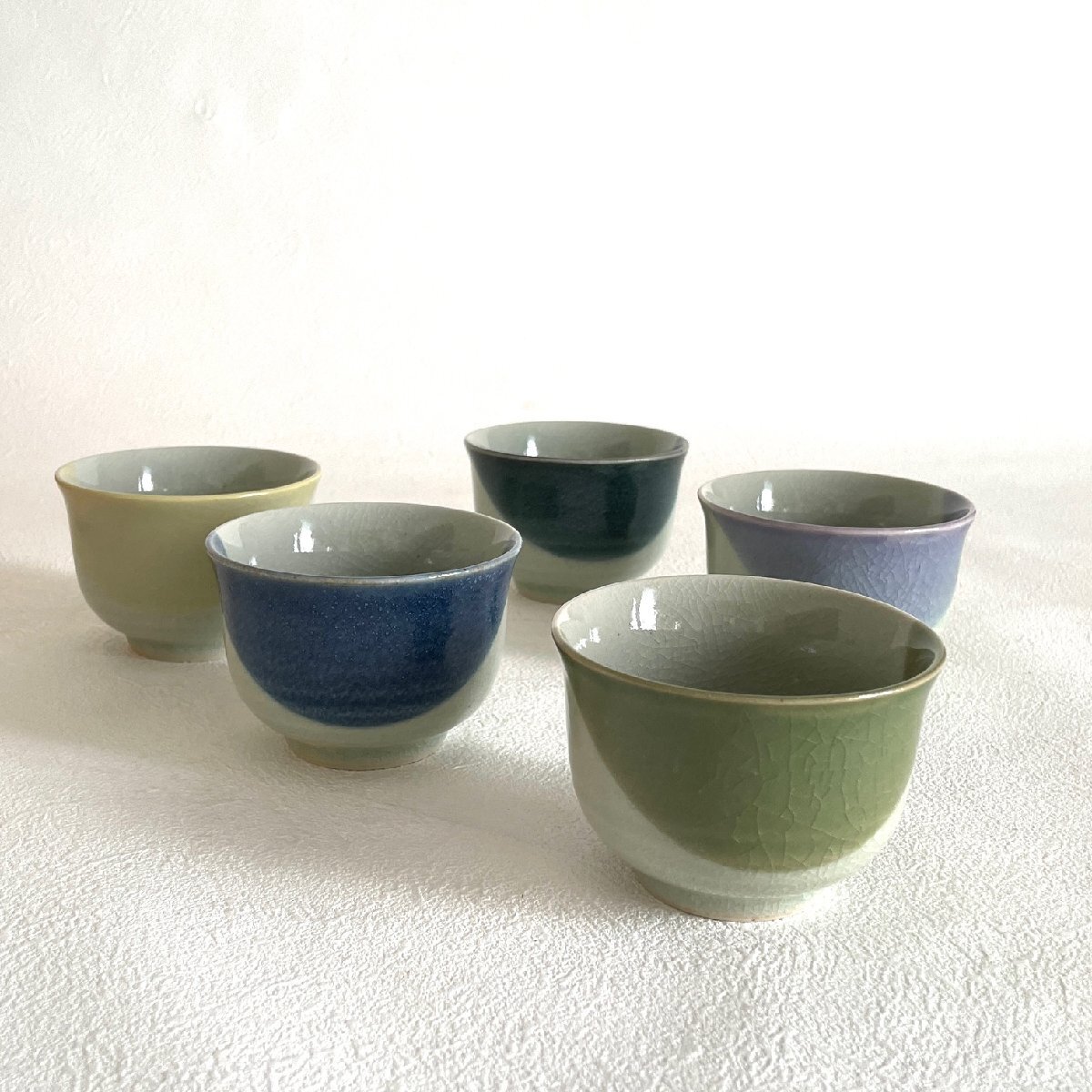 ★未使用★ 萩焼 大屋窯 湯のみ 茶托 5客セット 湯呑 陶器 自宅用 来客時 おもてなし 茶器 陶磁 工芸品 青 緑拍卖