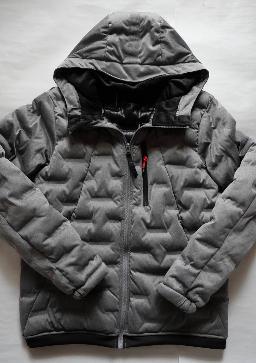 ワークマン エアロストレッチアルティメットフーデッドパーカー グレー 表記サイズM フィールドコア ブラックアルミ 防風 中綿拍卖