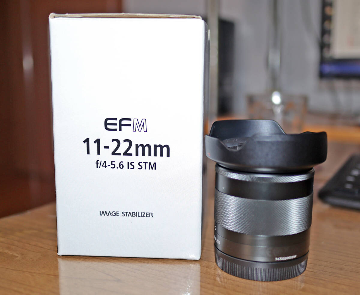 EFM 11-22mm f4-5.6 IS STM 元箱付き良品 正常動作品拍卖