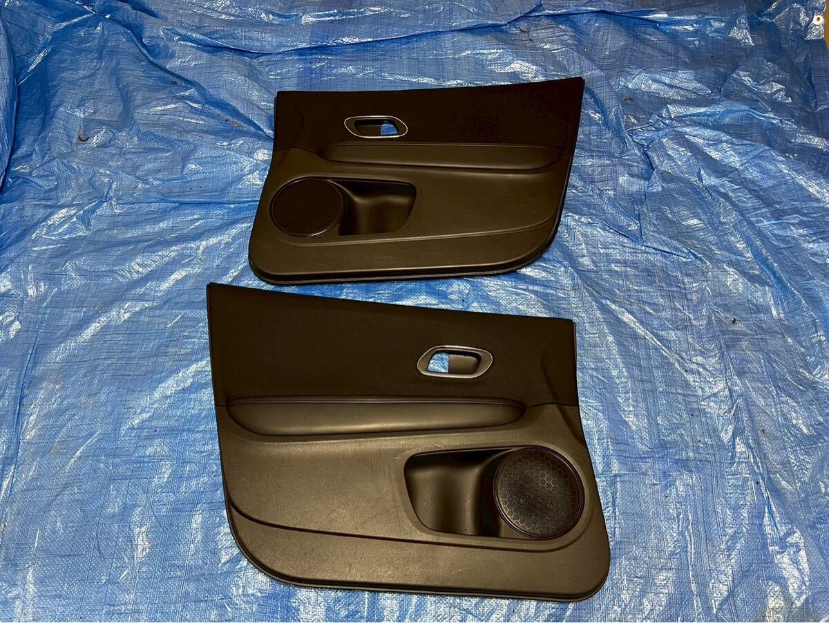 ホンダ ヴェゼル フロント H27年式 内張り ドアトリム 2枚セット 運転席 助手席 L R RU1 RU3 拍卖