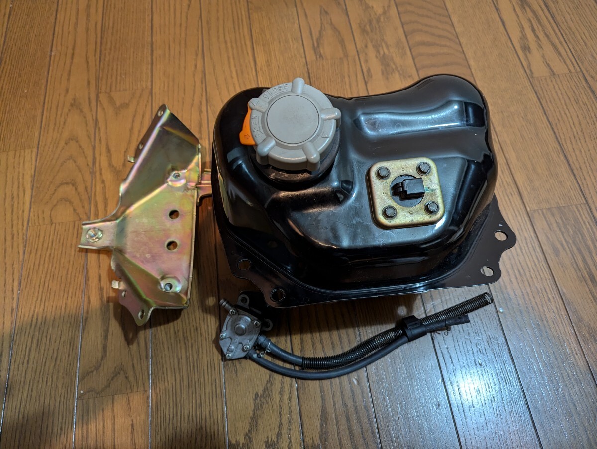 ヤマハ・ジョグ 燃料タンク拍卖