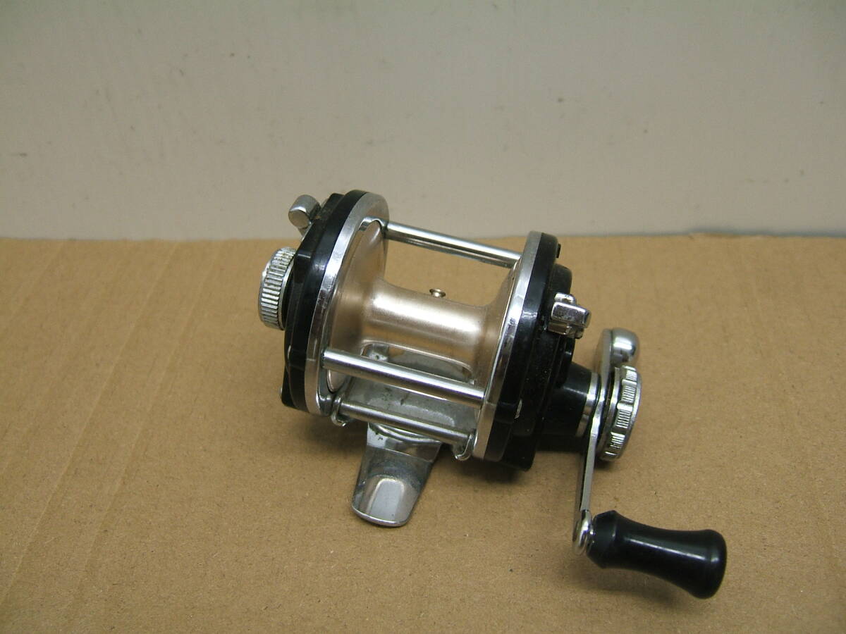 中古 OLYMPIC MIDGET 200 オリムピック リール 働作品 413拍卖