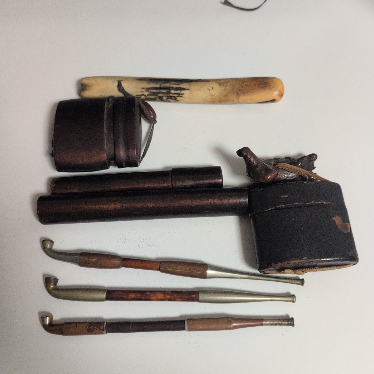 煙管 キセル 喫煙道具 喫煙具 在銘あり 骨董品 時代物 煙草入れ 煙草 煙管パイプ 古美術 鹿角拍卖