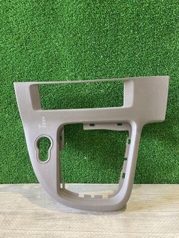 ルノー カングー KWK4M シフトパネル パネル シフトレバー周りパネル 中古 純正拍卖