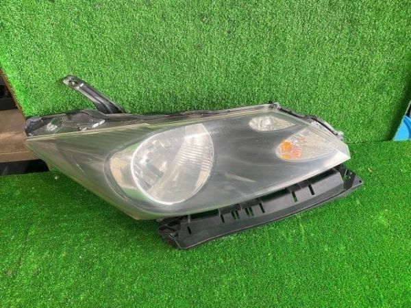 ホンダGB3 フリード 右ヘッドライト 右ライト 右ヘッドライトASSY ライト ヘッドランプ ランプ 中古拍卖