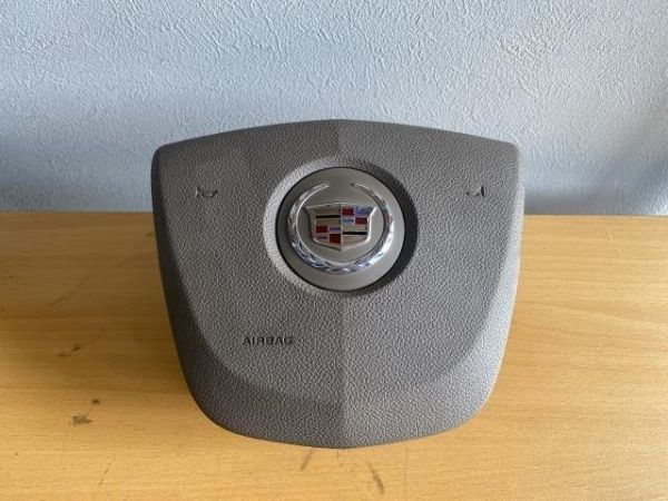 X295E キャデラック STS ABA-X295E ホーンパッド エアバックカバー ステアリングホーンパッドのみ 本体欠品 エアバック欠品拍卖