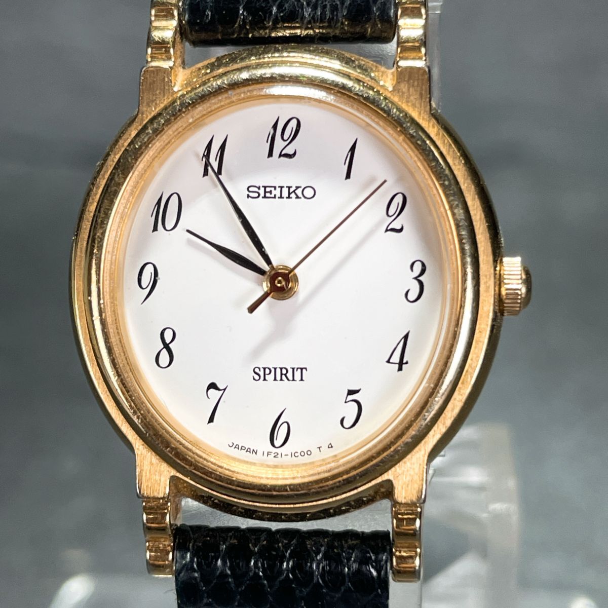 美品 SEIKO セイコー SPIRIT スピリット 1F21-5B50 腕時計 アナログ クオーツ 3針 ホワイト文字盤 レザーバンド ブラック ステンレス拍卖