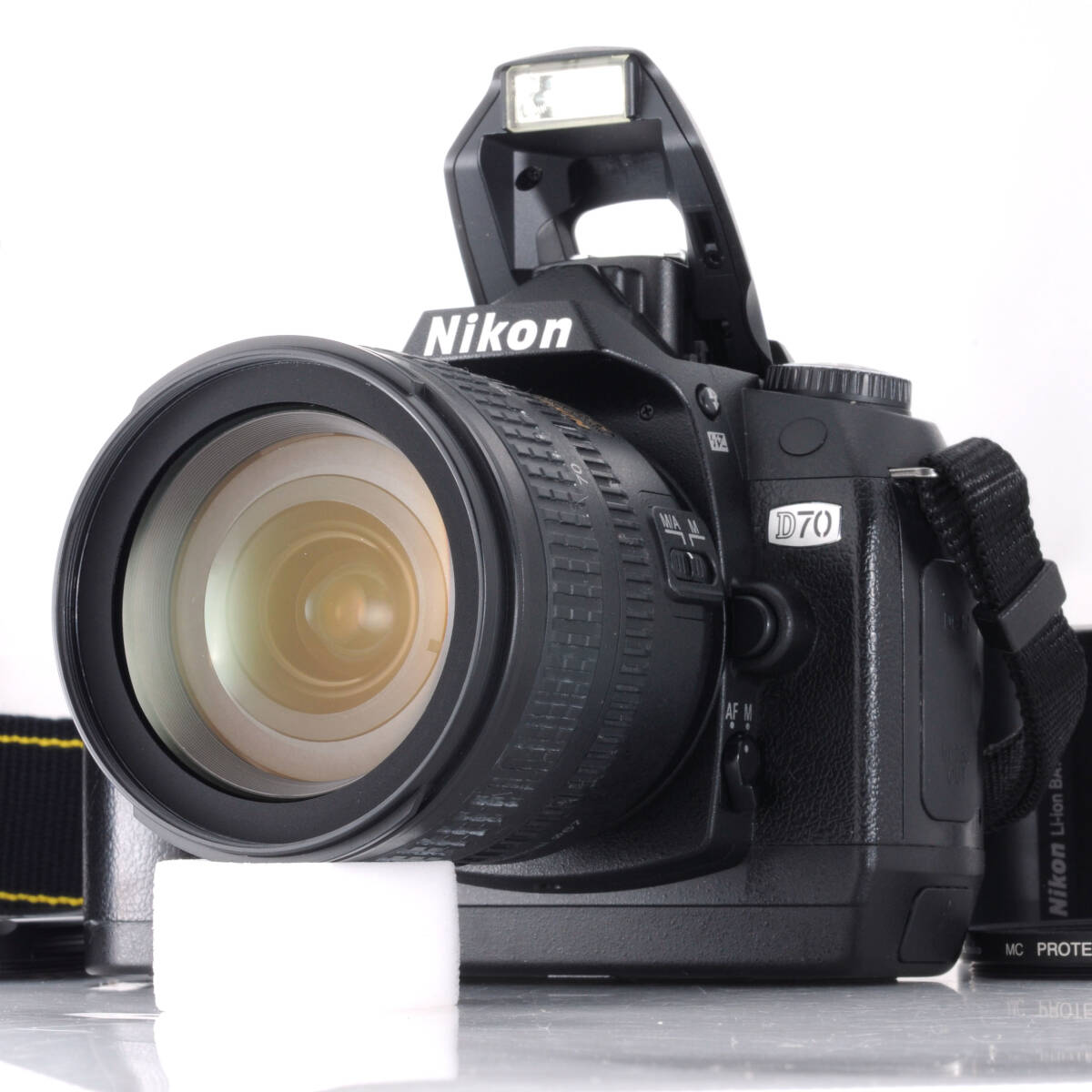激安始めました 12,999円~【ニコン】Nikon D70 デジタル一眼レフカメラ + AF-S DX Nikkor 18-70mm F3.5-4.5 G ED レンズ #h020拍卖