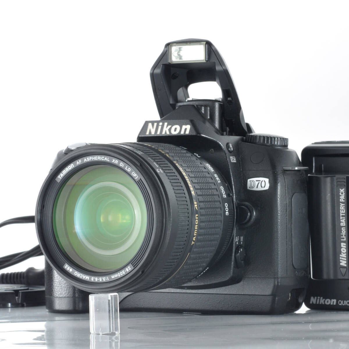 【ニコン】Nikon D70 デジタル一眼レフ + TAMRON AF ASPHERICAL XR Di LD 28-300mm F3.5-6.3 MACRO #M219拍卖