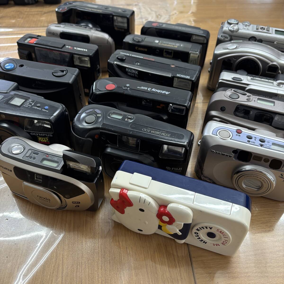 【まとめ】コンパクトカメラ 17台 動作未確認 ジャンク品など 他 #K447c拍卖