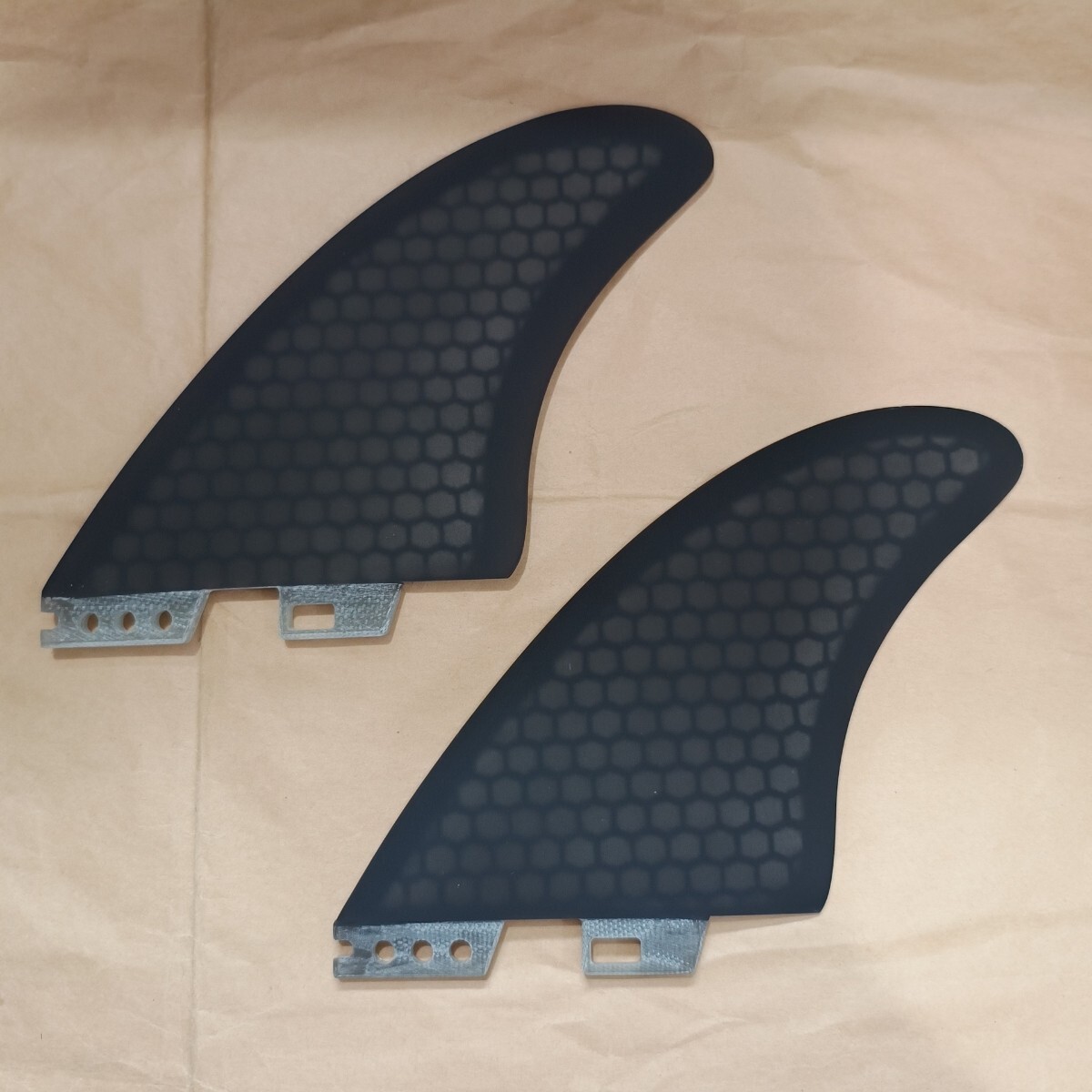 FCS2対応 ハニカムコア クリステンソン系 ツインフィン ショートボード ミッドレングス パフォーマンス系 フィン ノーブランド拍卖