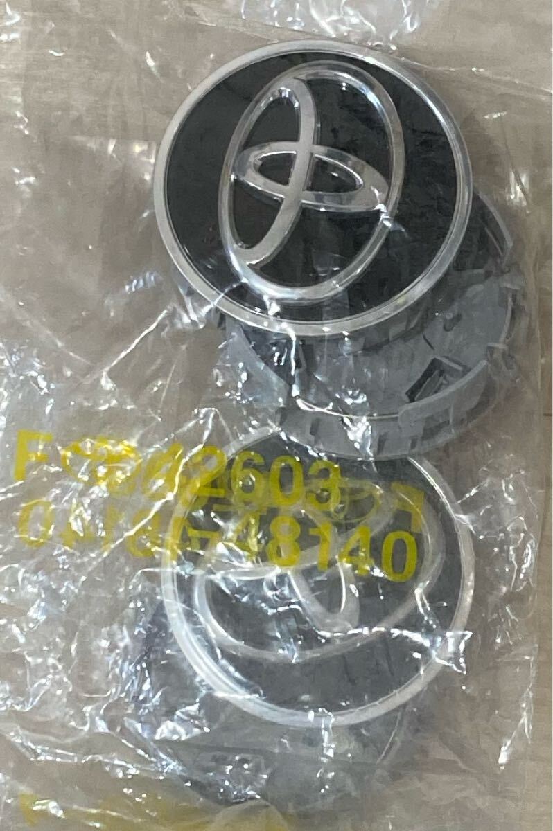 未開封 未使用 新車外し トヨタ 純正 センターキャップ ホイールカバー キャップ 4枚 ノア ヴォクシー エスクァイア アルファード ハリアー拍卖