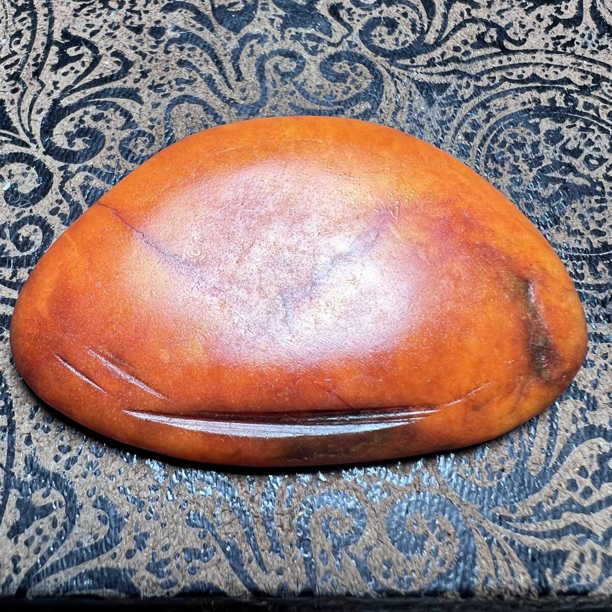 旧家蔵出し 新疆産 原石 原鉱 鉱石 和田玉 沁色自然 未彫刻 賭石 軟玉原石 觀賞品 觀賞石 極細工 置物擺件 美術品 旧家蔵出 旧家供養品33拍卖