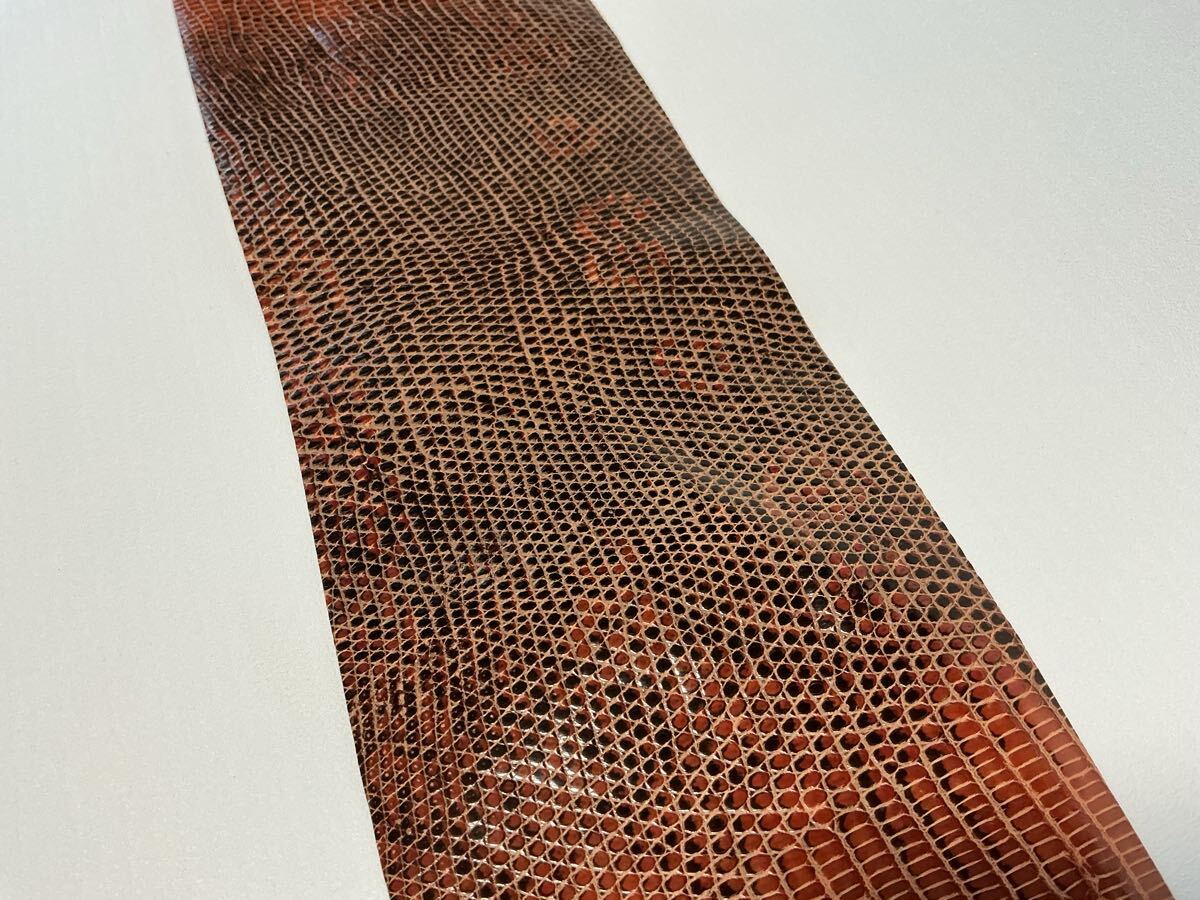 ビリヤード革巻き用トカゲ革 赤茶×ブラック拍卖