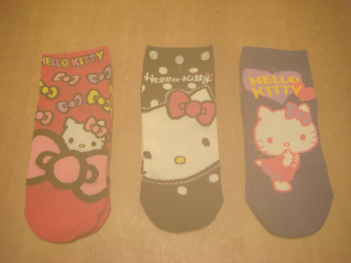 ハローキティ 靴下 3点セット 未使用 新品 ピンク 紫 黒拍卖