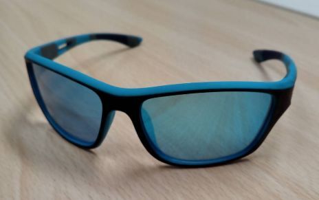 【送料無料】(特価)ダイワ 釣り 偏光 サングラス 偏光グラス 青 Blue frame ※ダイワ(DAIWA)TLX027 ※商品code 4550133346668拍卖