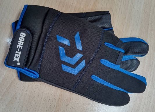 【送料無料】ゴアテックス釣り手袋 釣りグローブ 指3本切り 保護 フィッシング グローブ 滑り止め 防寒 手袋 調節可能 釣り アウトドア 拍卖