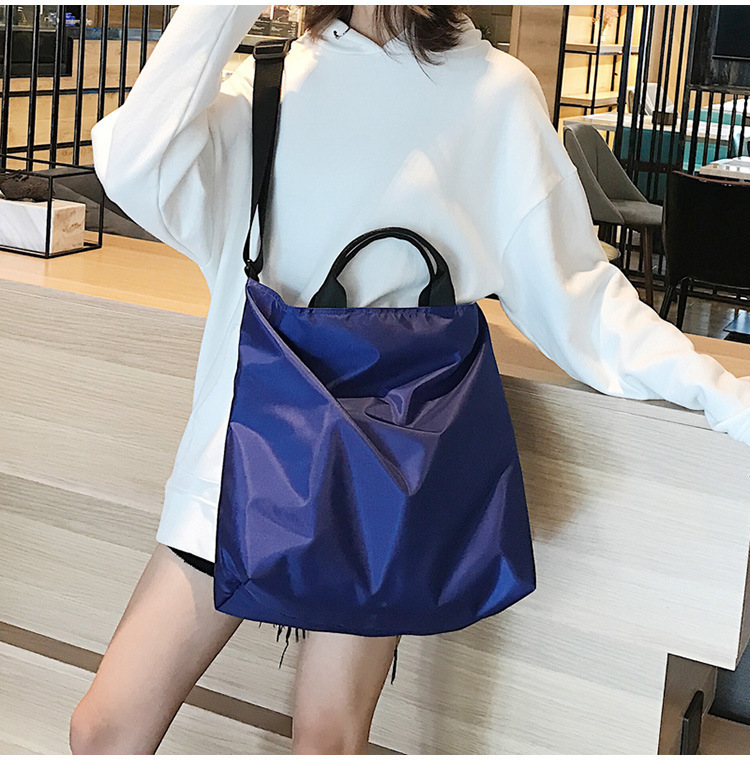 ブルー ナイロントートバッグ拍卖